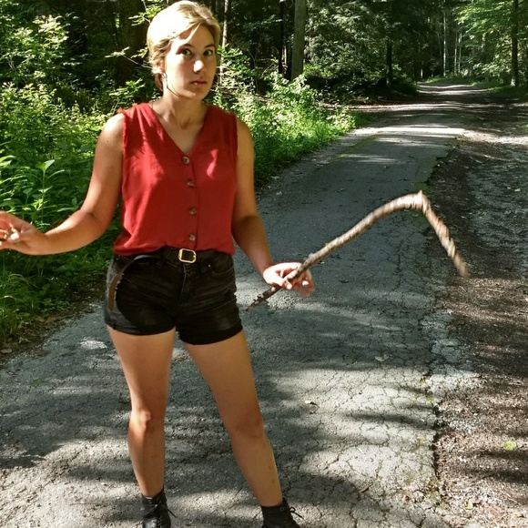 Meet your Posher, Layla - Picture 1 of 1